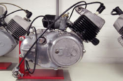 De JLO GA50 motor, de A staat voor automaat !